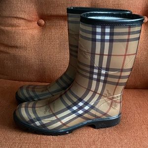 BURBERRY Rainboots